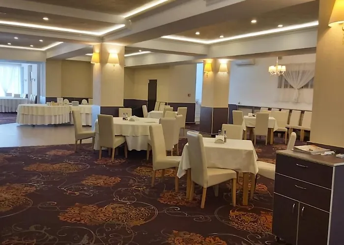 Hotel Story